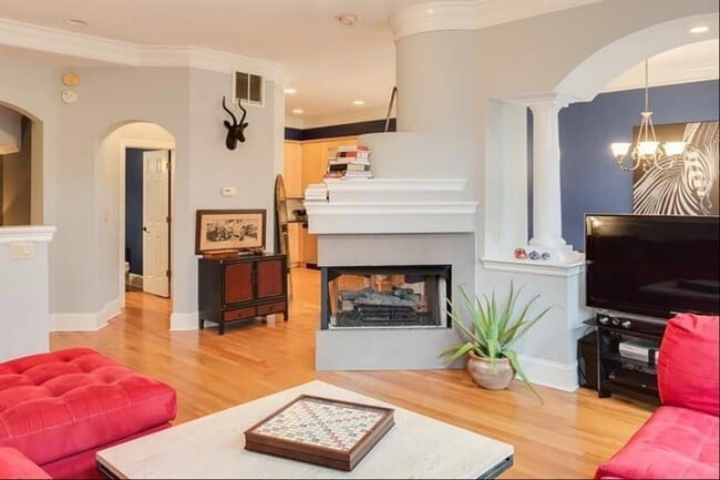 Photo - 331 Carpenter Dr NE