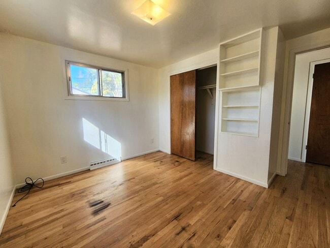 Photo - 1603 Iroquois Rd