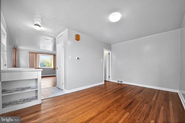 Photo - 9050 Convent Ave