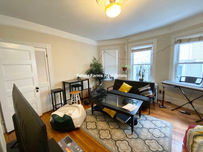 Photo - 12 Oswald St Unit 2