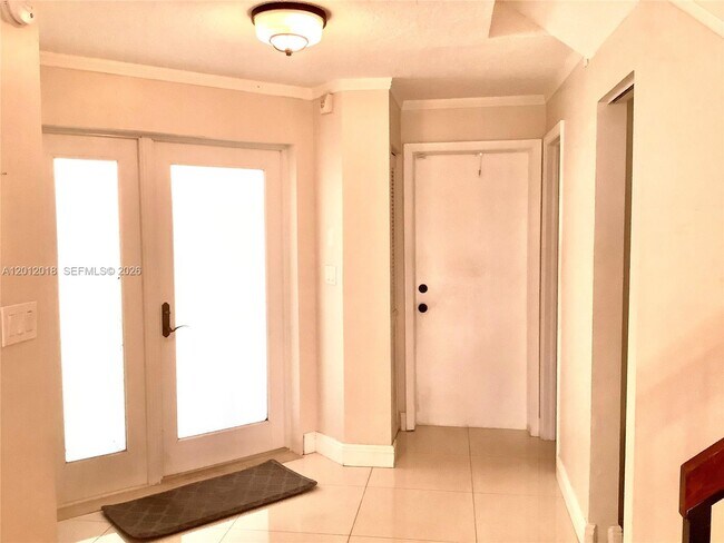 Photo - 3581 Simms St