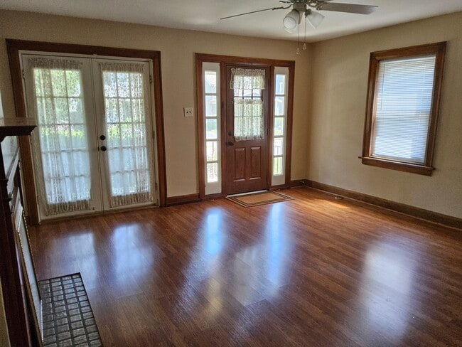 Building Photo - 1591 Lincoln Rd Rental