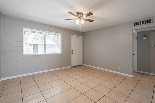 Photo - 4423 N 23rd Ave Unit Apt B