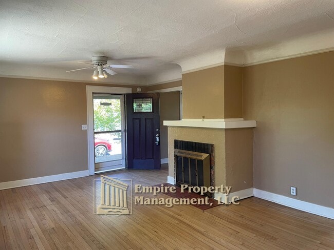 Photo - 1764 W 9th Pl