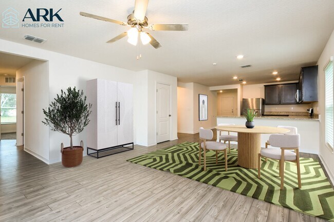 Photo - 1628 Tench Ct