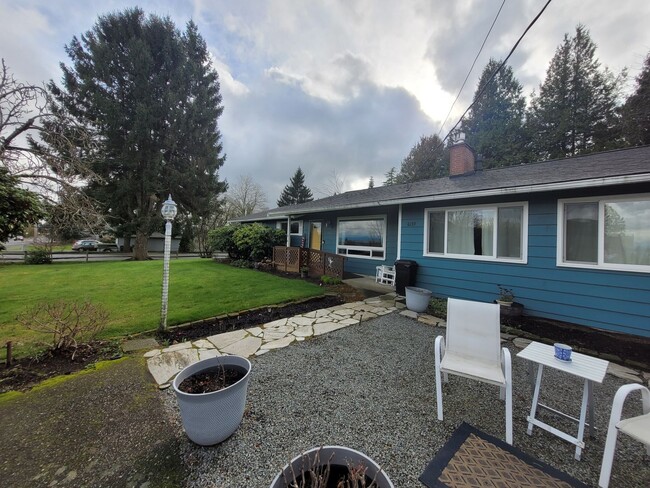 Photo - Spacious 3–4 Bedroom Rambler with Private Studio & Mount Baker Views