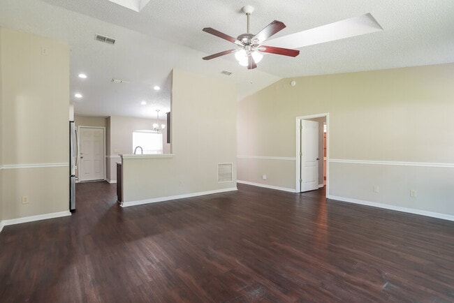 Photo - 282 Turtle Dove Dr