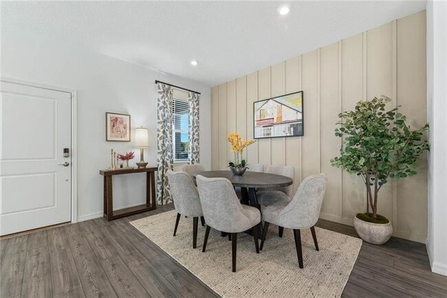 Photo - 3061 Cambridge Ml St