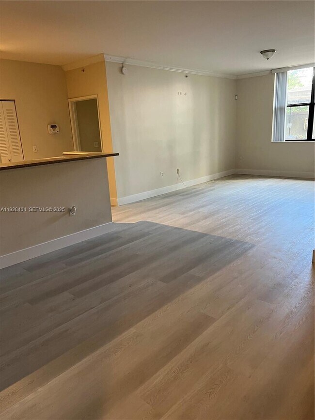 Photo - 1919 Van Buren St Unit 114A