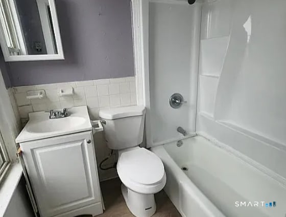 Photo - 136 Windsor Ave Unit 2E