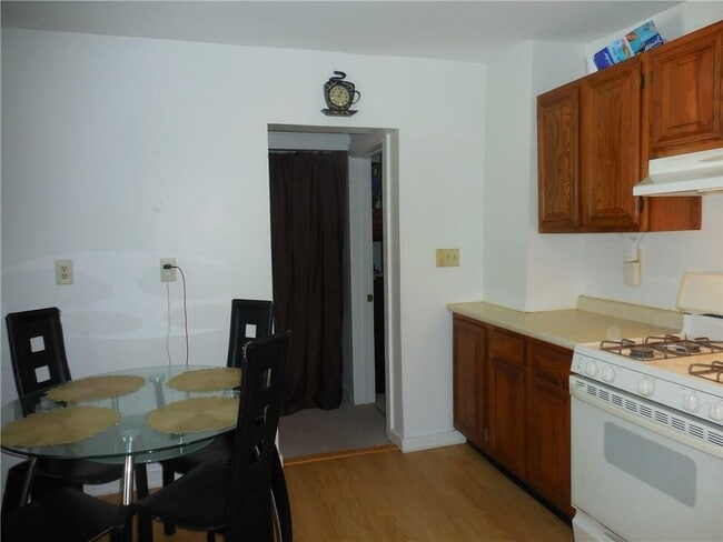 Photo - 17 Lake Ave Unit 2