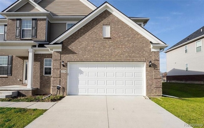 Photo - 2274 Findley Cir