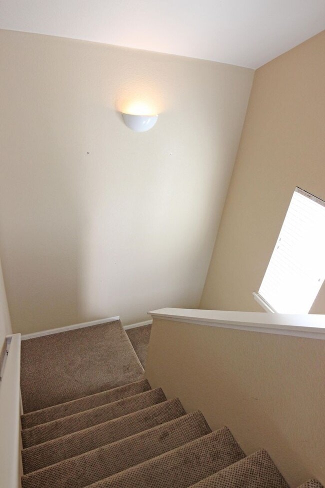 Photo - 2107 Grays Peak Dr Unidad 204