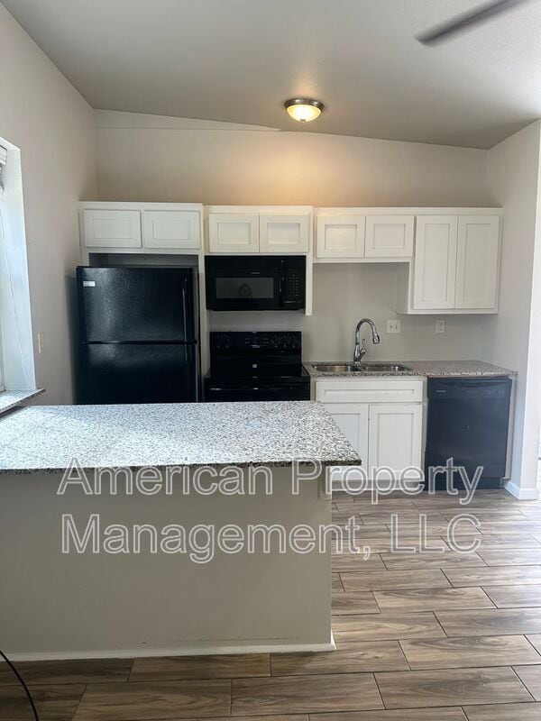 Photo - 611 S 51st W Ave
