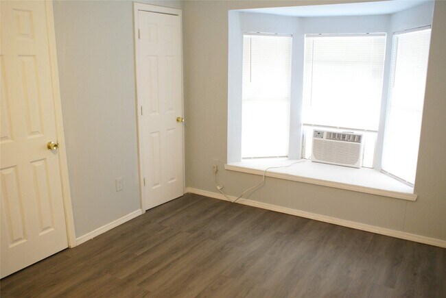 Photo - 2511 Rosalie St Unit D