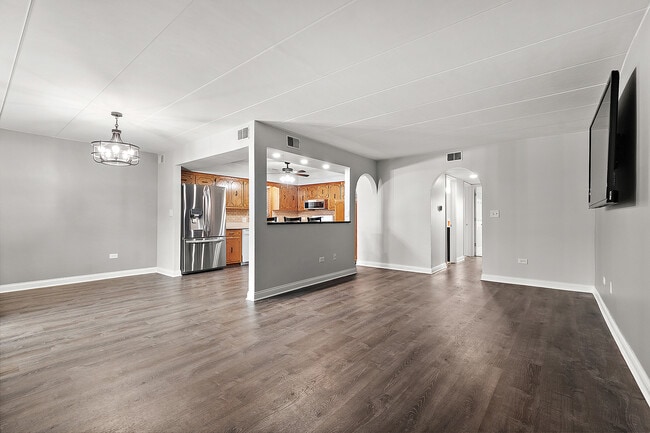 Photo - 16749 Paxton Ave Unit 1N