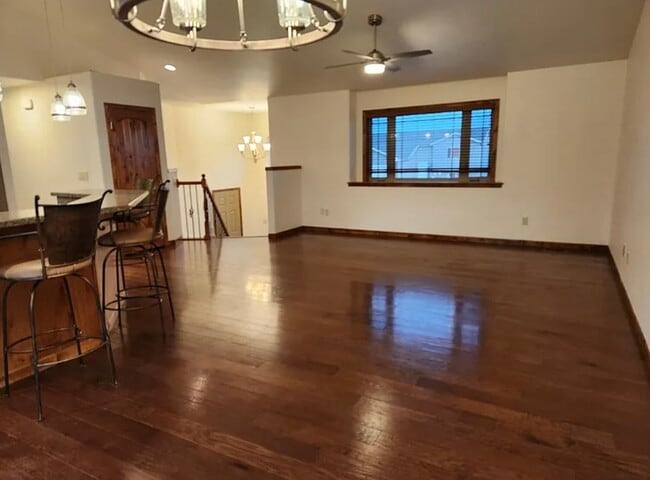 Photo - 737 Copperfield Dr