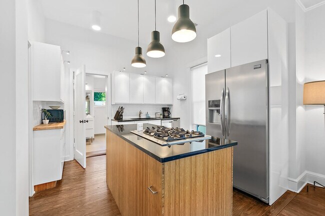 Photo - 17 Old Mission Ave Unidad ID1281913P