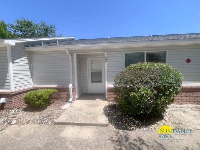 Building Photo - Nice 2 Bedroom Unit in Niceville!