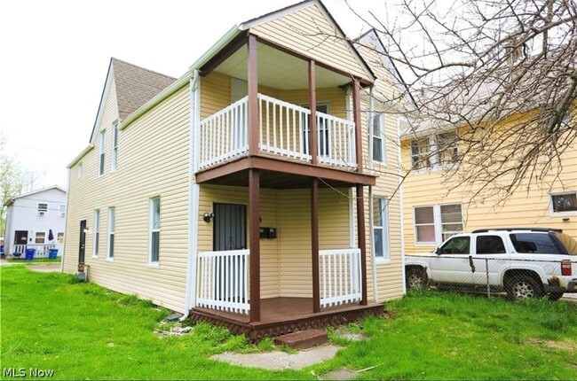 Building Photo - 3514 W 58th St Unit DOWN