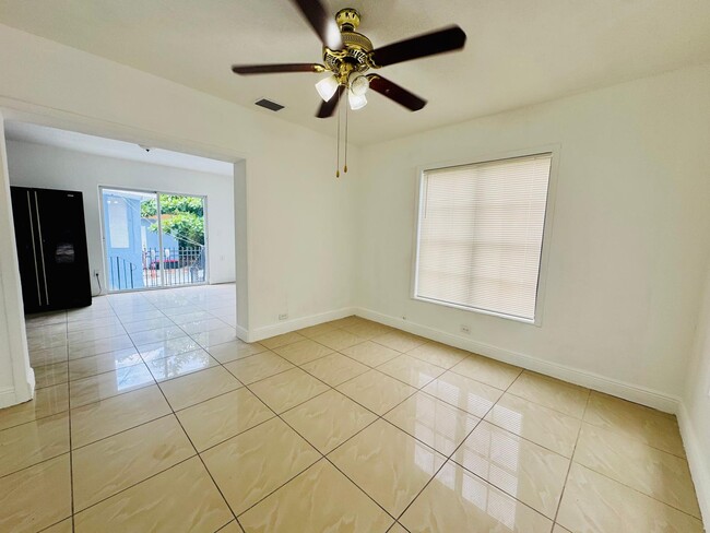 Photo - 1060 NW 116th St Unit 1