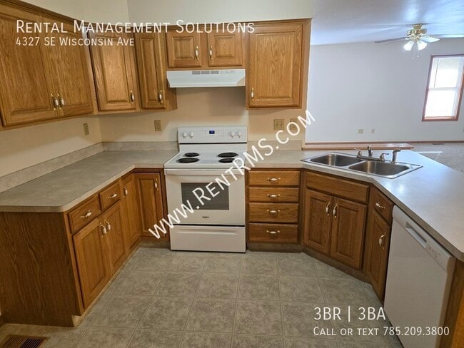 Photo - 4327 SE Wisconsin Ave