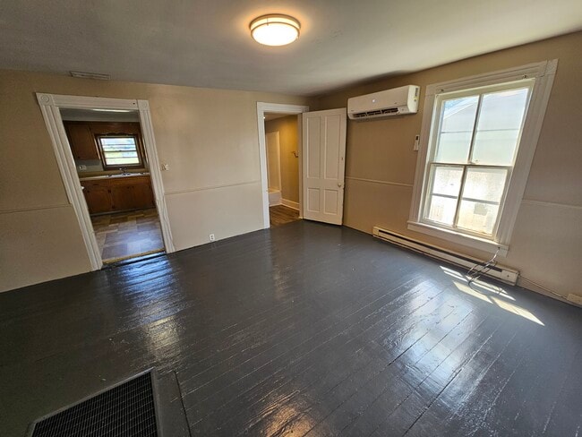 Photo - 345 E Prospect St
