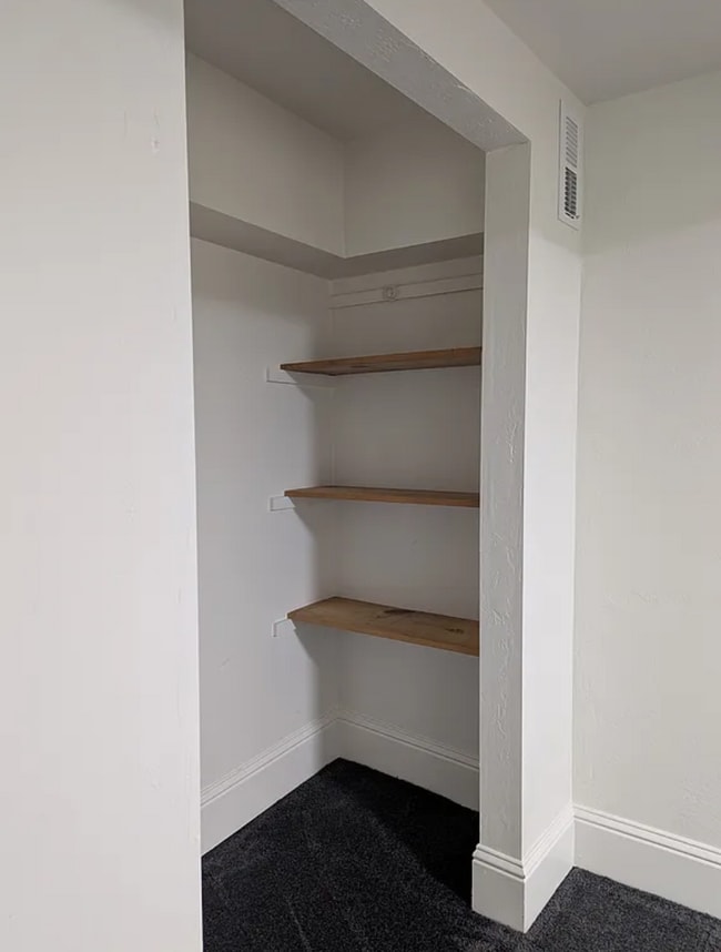 Photo - 460 Condor Ave