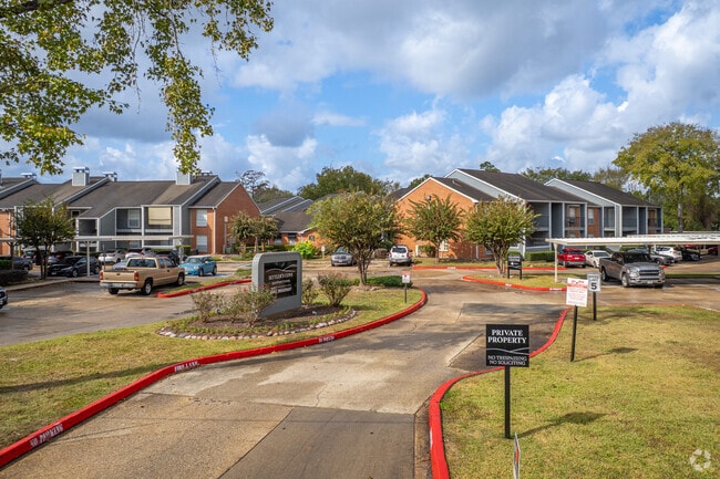 4045 Treadway Rd - Settlers Cove