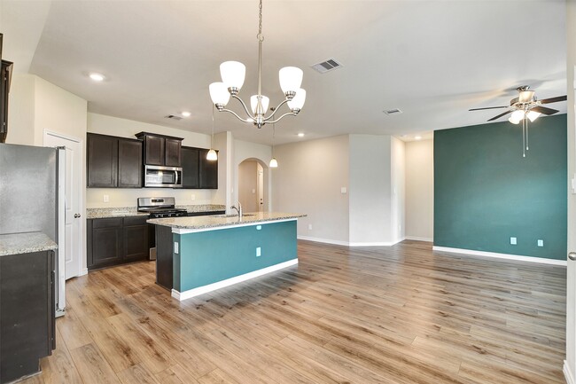 Photo - 1006 Fannin St