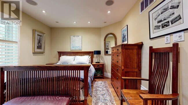 Photo - 434 Oxbow Crescent