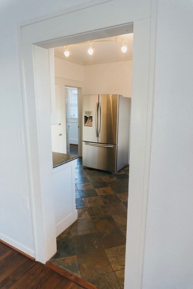 Photo - 4307 Junius St