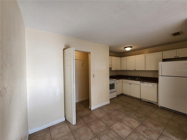 2529 NW 62 Pl