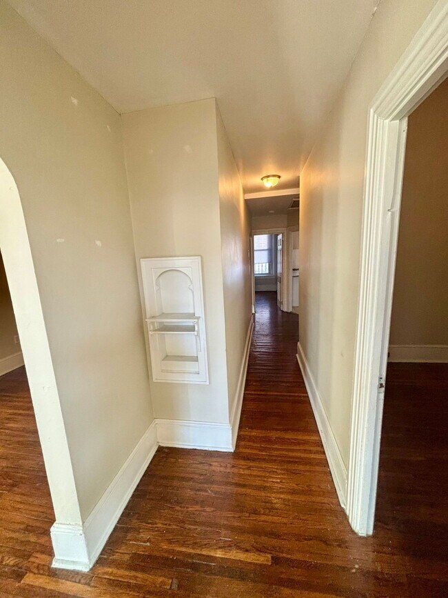 Photo - 241 N Queen St Unidad 3