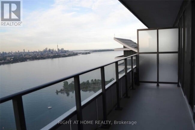 Photo - 30 Shore Breeze Dr Unit 5604