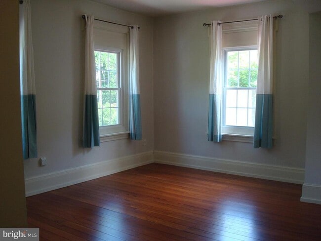 Photo - 514 Spring Grove Ln