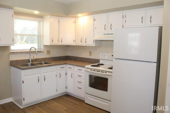 Photo - 2555 Stanley Ct