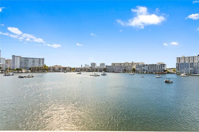 Photo - 2200 Diana Dr Unit 306