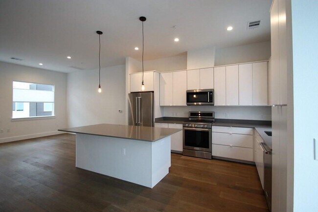Photo - 505 Tillery St