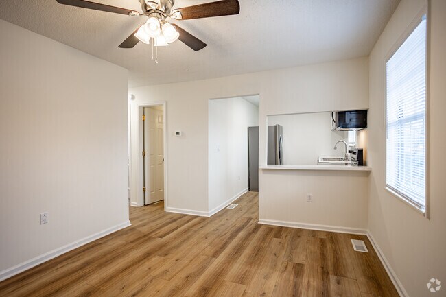 2BR, 1BA - 900SF - Living Room