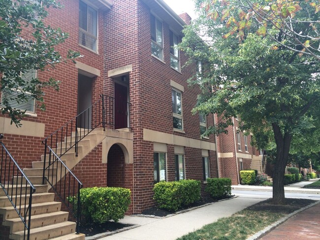 Bright & Spacious 2BR/2BA Otterbein Condo ... - Bright & Spacious 2BR/2BA Otterbein Condo ...