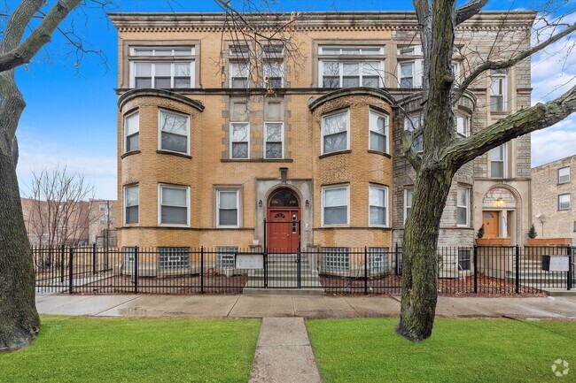Building Photo - 4734 S St Lawrence Ave Rental