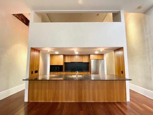 Photo - 520 1/2 E Grand Ave