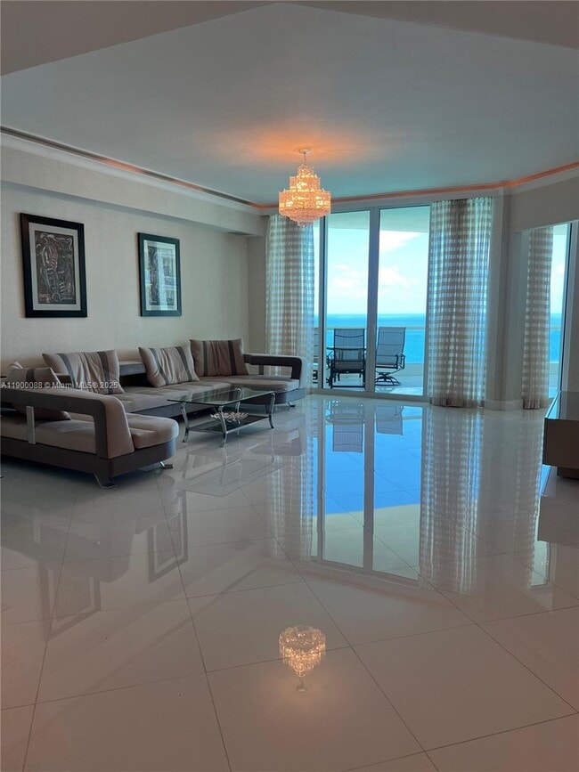 Building Photo - 16051 Collins Ave Unit 3001