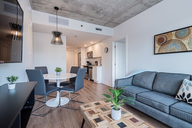 Photo - 1635 Rue St-Hubert Unité SI ID1261782P