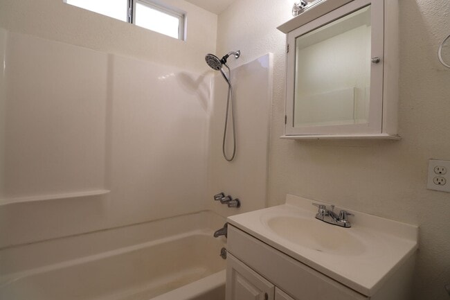 Photo - 413 N Burton St Unit 1