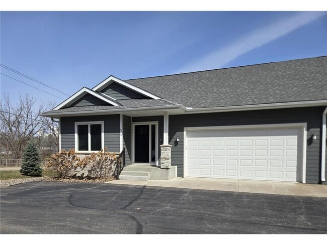 Building Photo - 625 N 3rd St