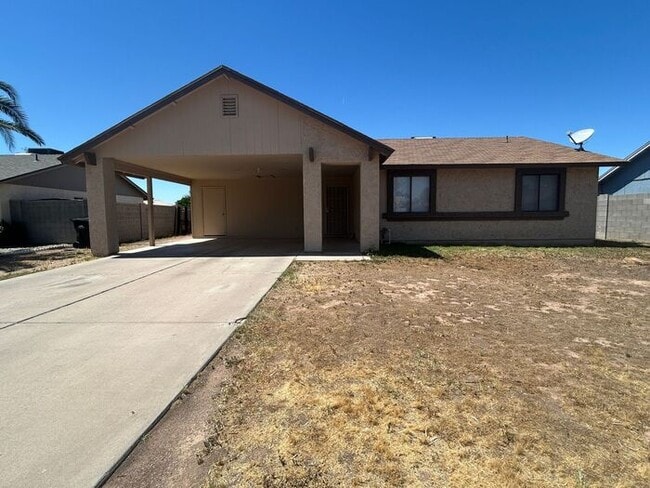 Building Photo - 456 N Glenview