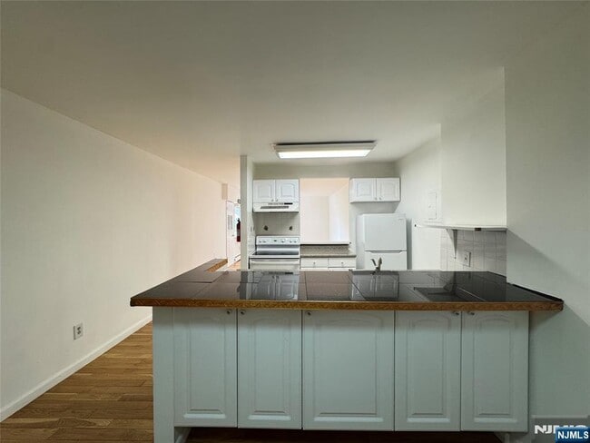 Photo - 333 Grand St Unidad 2R