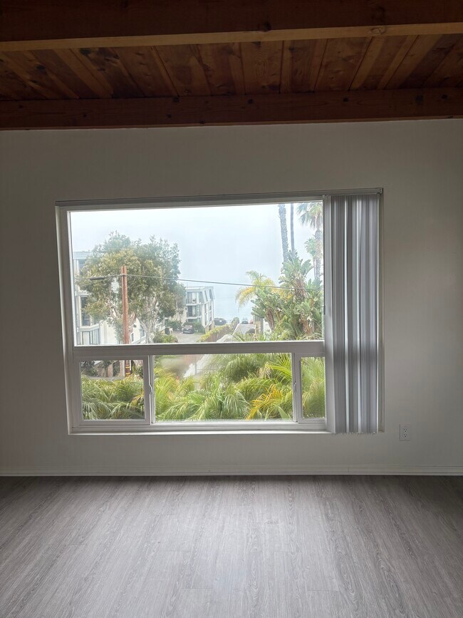 Maui Apartments